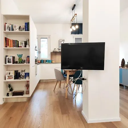 בית אירוח Confortevole Stanza Privata In Grazioso Con Giardino *